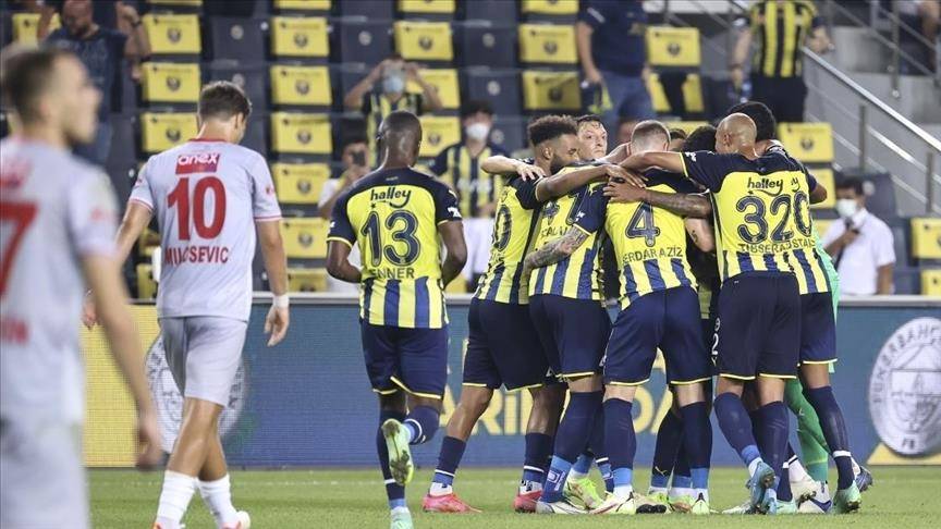 Fenerbahçe - Antalyaspor maçı bu akşam canlı yayınlanacak! İşte muhtemel 11’ler 8